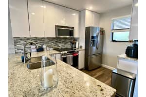 15706 E Waterside Cir, Sunrise, FL 33326, Sold 08/13/24