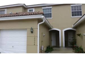12008 SW 2nd St, Pembroke Pines, FL 33025, Sold 09/25/24