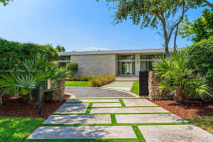 9301 SW 120th St, Miami, FL 33186, Sold 02/27/25