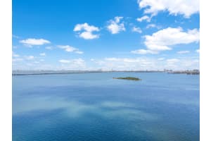 1900 N Bayshore Dr APT 3310, Miami, FL 33132, Sold 10/08/24