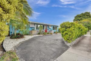 610 NE 24th St, Pompano Beach, FL 33064, Sold 10/28/24