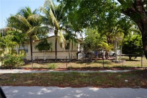 1100 N 71st Terrace, Hollywood, FL 33024, Sold 09/23/24
