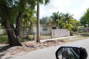 1100 N 71st Terrace, Hollywood, FL 33024, Sold 09/23/24