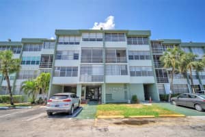 2741 Taft St APT 103, Hollywood, FL 33020, Sold 09/12/24