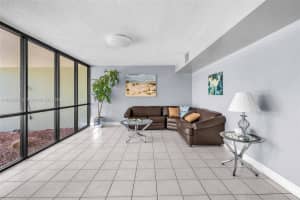 2741 Taft St APT 103, Hollywood, FL 33020, Sold 09/12/24