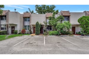 14205 Memorial Hwy #3g, North Miami, FL 33161, Sold 07/25/24