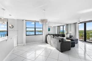 322 Buchanan St, Hollywood, FL 33019, Sold 07/15/24