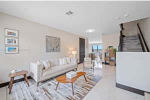 15573 NW 91st Ct, Miami Lakes, FL 33018, Sold 07/12/24