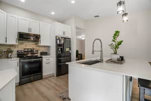 8989 NW 9th Pl, Plantation, FL 33324, Sold 08/27/24