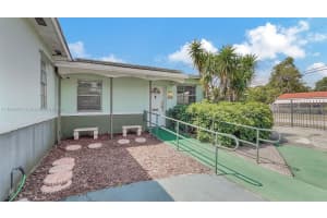 290 NW 188th St, Miami, FL 33169, - MLS#A11604317