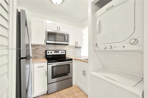 8145 NW 7th St, Miami, FL 33126, Sold 07/30/24