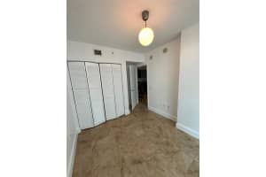 41 SE 5th St, Miami, FL 33131, Sold 09/06/24