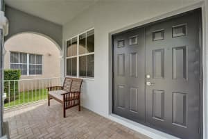 689 Vista Meadows Dr, Weston, FL 33327, Sold 07/25/24