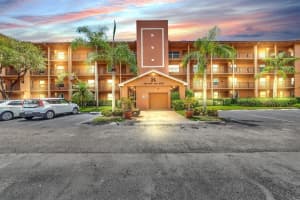 701 SW 141st Ave, Pembroke Pines, FL 33027, Sold 09/09/24