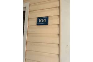 3413 NW 44th St, Lauderdale Lakes, FL 33309, Sold 09/20/24
