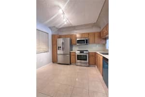 471 Ives Dairy Rd, Miami, FL 33179, Sold 07/02/24