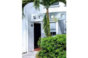 4864 NW 97th Ct, Doral, FL 33178, Sold 12/17/24