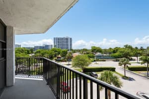 400 Leslie Dr 409 Hallandale Beach, FL 33009 - MLS#A11604716