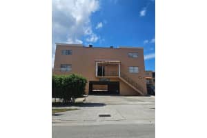 1305 W 53rd St APT 201, Hialeah, FL 33012, Sold 10/01/24