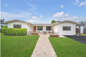 1910 NE 211th St, Miami, FL 33179, Sold 12/19/24