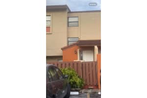 9907 NW 9th St Cir, Miami, FL 33172, Sold 10/23/24