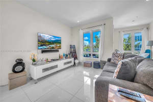 10220 NW 63rd Terrace, Doral, FL 33178, Sold 01/07/25