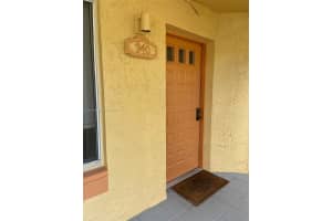 940 Coral Club Dr, Coral Springs, FL 33071, Sold 01/08/25
