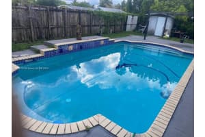 21052 Sw 97th Pl, Cutler Bay