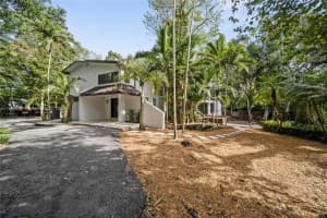 6525 SW 133rd Dr, Pinecrest, FL 33156, Sold 11/05/24