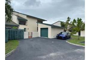 10810 SW 72nd St APT 163, Miami, FL 33173, Sold 10/03/24