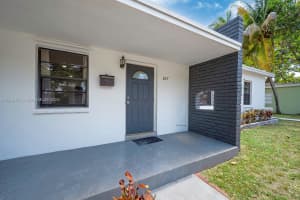 837 SW 26th St, Fort Lauderdale, FL 33315, Sold 10/01/24