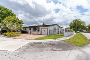 4840 SW 91 Ave, Miami, FL 33165, Sold 09/16/24