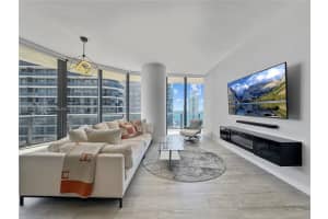 45 SW 9th St, Miami, FL 33130, Sold 08/12/24