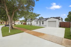 19120 NW 57th Ct, Hialeah, FL 33015, Sold 10/30/24