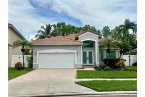 16411 Sapphire Dr, Weston, FL 33331, Sold 08/07/24