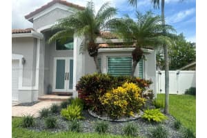 16411 Sapphire Dr, Weston, FL 33331, Sold 08/07/24