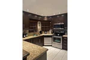 15736 SW 76th Terrace, Miami, FL 33193, Sold 04/16/25