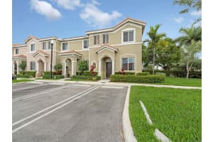 2475 SE 10th St, Homestead, FL 33035, Sold 09/09/24