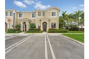 2475 SE 10th St, Homestead, FL 33035, Sold 09/09/24