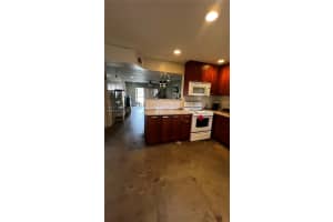 2 Briarwood Cir APT 101, Hollywood, FL 33024, Sold 01/31/25