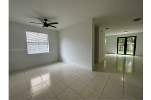 10340 NW 10th St, Miami, FL 33172, Sold 12/26/24