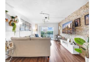 5201 NW 7th St, Miami, FL 33126, Sold 08/20/24