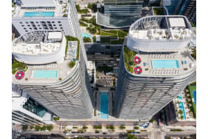 55 SW 9th St Apt 2609, Miami, FL 33130, Sold 12/27/24