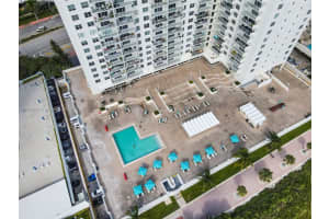 5701 Collins Ave APT 1512, Miami Beach, FL 33140, Sold 10/29/24