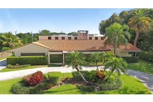 8345 SW 153rd St, Palmetto Bay, FL 33157, Sold 11/14/24