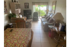 1800 W 54th St APT 302, Hialeah, FL 33012, Sold 03/14/25