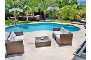 MLS# A11607314, Hollywood, Florida 33020