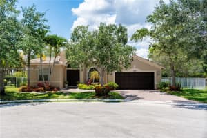 3695 W Gardenia Ave, Weston, FL 33332, Sold 08/22/24