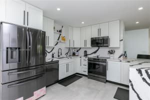 8616 Bridle Path Ct, Davie, FL 33328, Sold 09/10/24