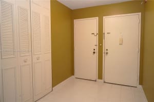 3660 Inverrary Dr APT 2J, Lauderhill, FL 33319, - MLS#A11607532